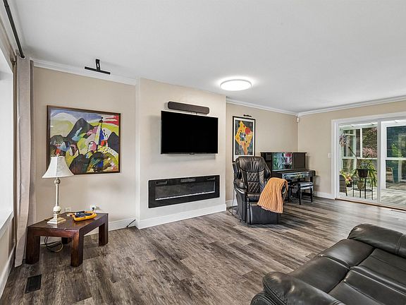 4th image of 1501 Ostler Ct