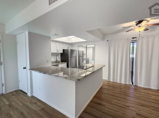 2320 N 52nd St APT 115, Phoenix, AZ 85008