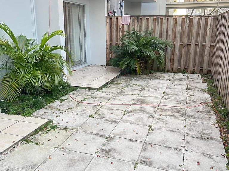 9611 SW 77th Ave #A — Photo 8