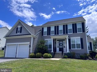 606 Candice Dr, Mount Airy, MD 21771