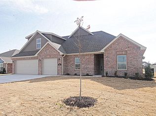 3861 Butterfly Ave, Springdale, AR 72764