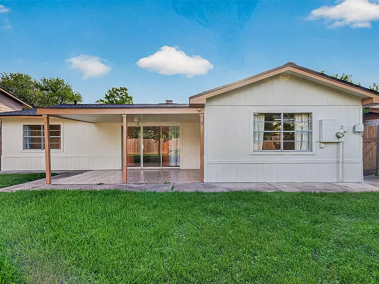 8638 Little River Rd — Photo 4