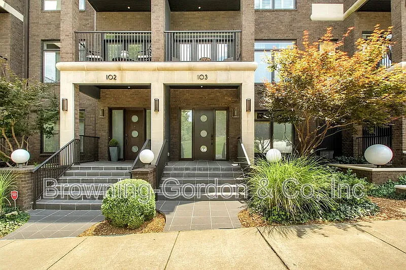 2905 Parthenon Ave #103