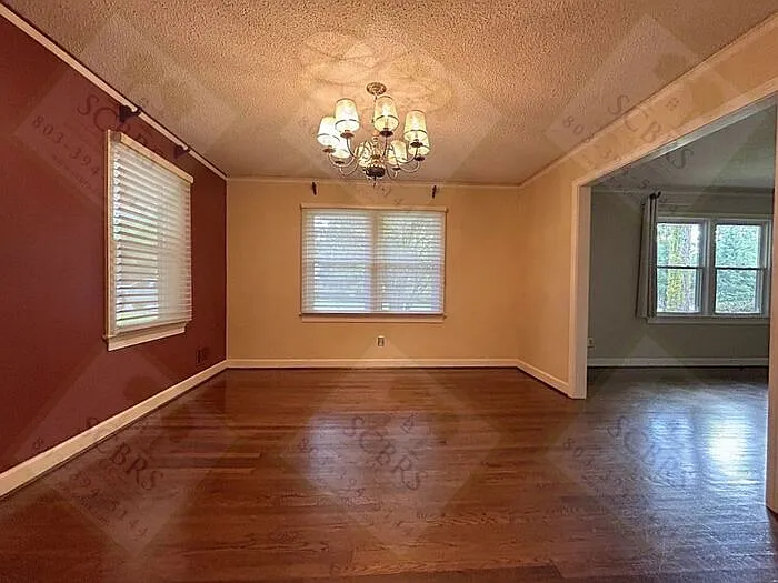 1003 Asbury Dr — Photo 3