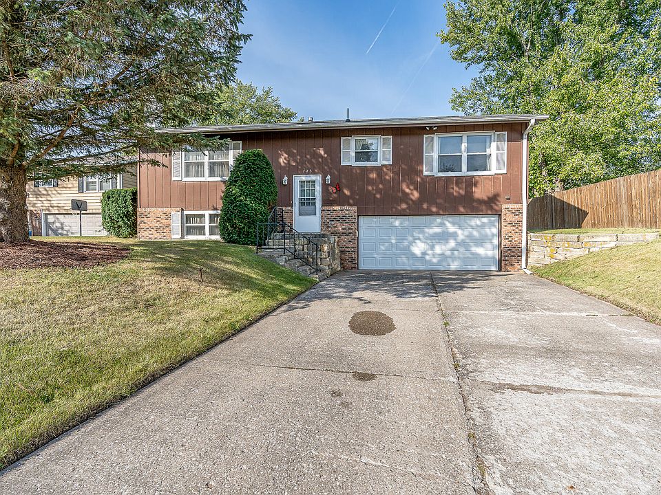 1st image of 723 Lake Park Blvd