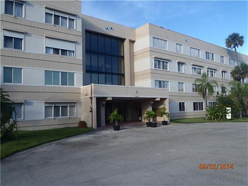 2nd image of 14840 Naranja Lakes Blvd #C2l