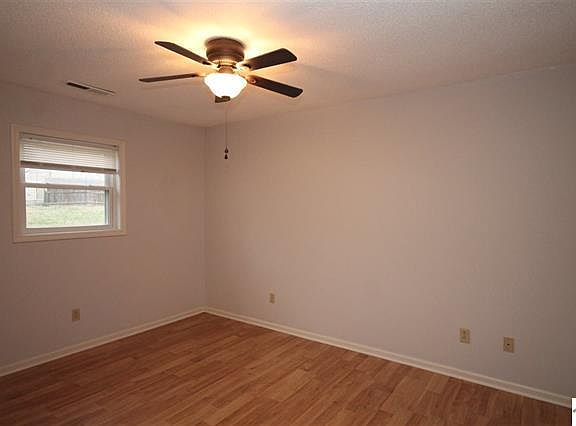 3rd image of 1301 N 16th St #B