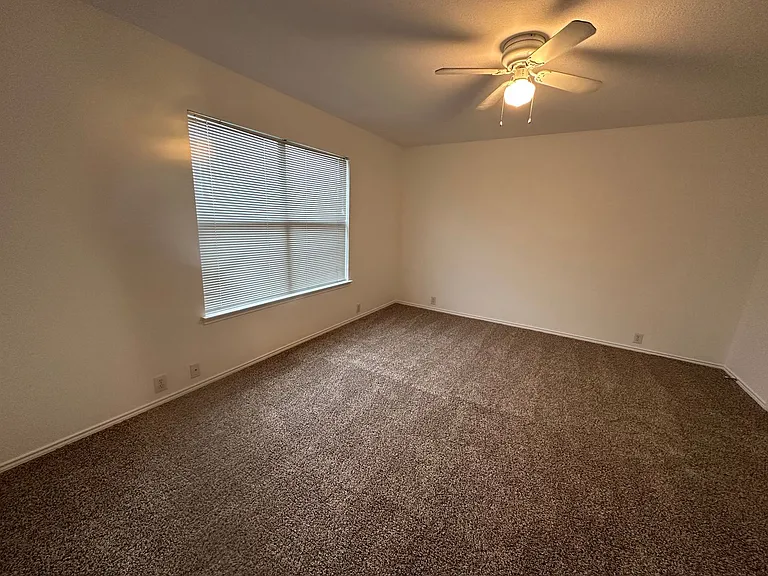8255 Horse Whisper Ln — Photo 16