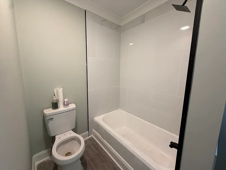202 B Oak St #B — Photo 10