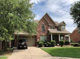 2411 Lakewood Dr, Grand Prairie, TX 75054