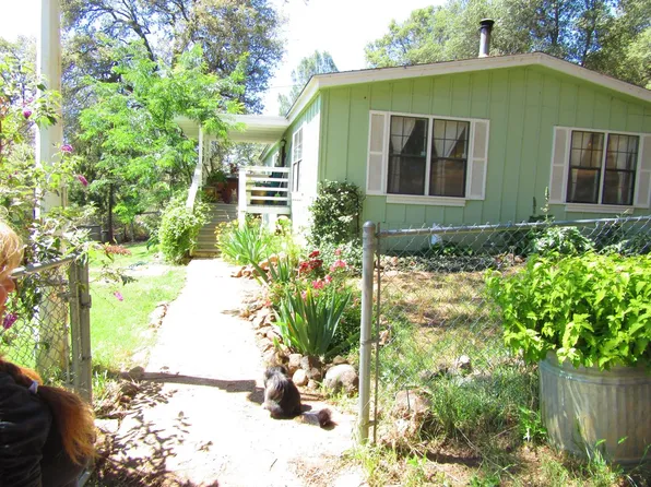 10648 Valley Dr, Rough And Ready, CA 95975