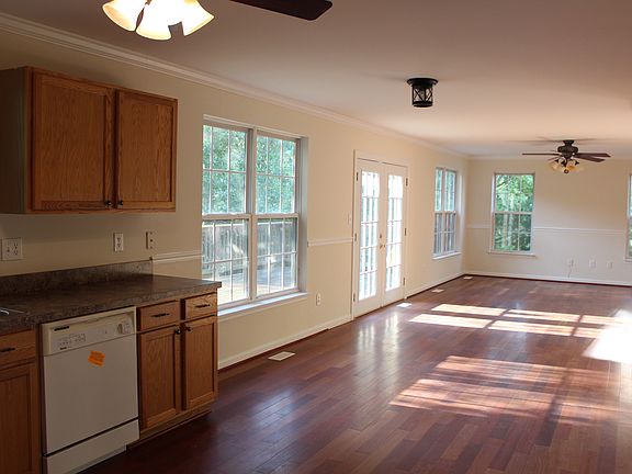 2nd image of 41850 Tomey Ct