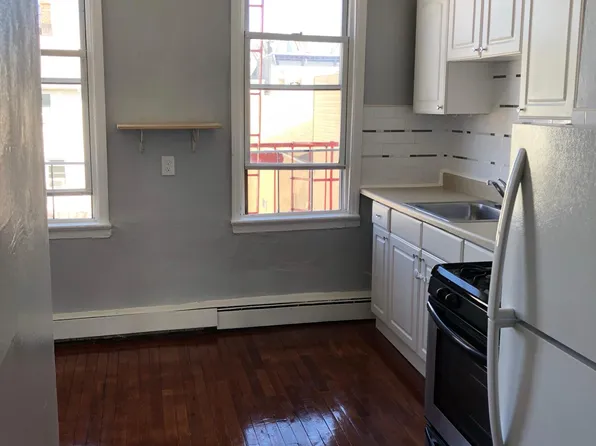 80 Paterson Street image 2 of 4