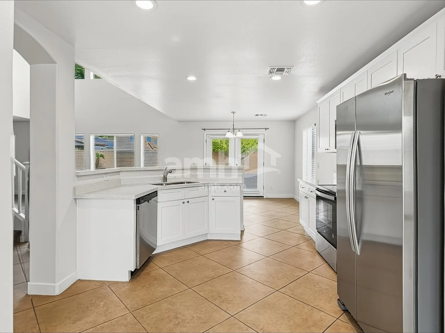 4 bed, 2.5 bath, 2265 sqft, $2,470 — Photo 4