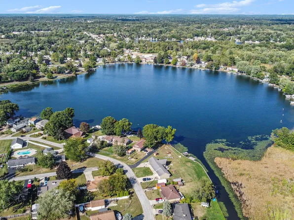 4434 Allison Dr, Michigan Center, MI 49254