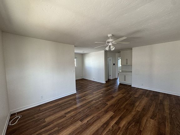 5th image of 3222 Collier Ave APT E