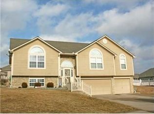 2208 SW Kline Ave, Lees Summit, MO 64082