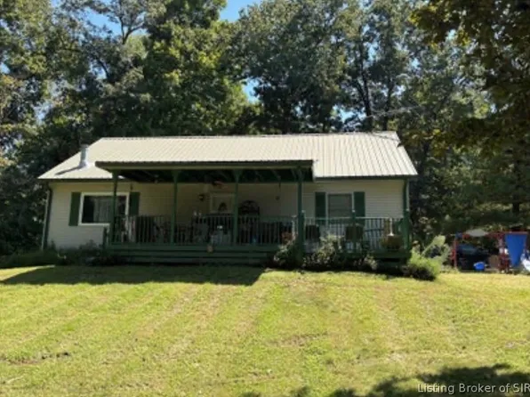 1505 Victor Drive NE, New Salisbury, IN 47161