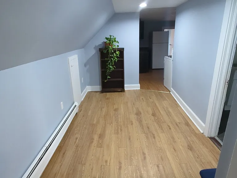 633 Arch St #3 — Photo 1