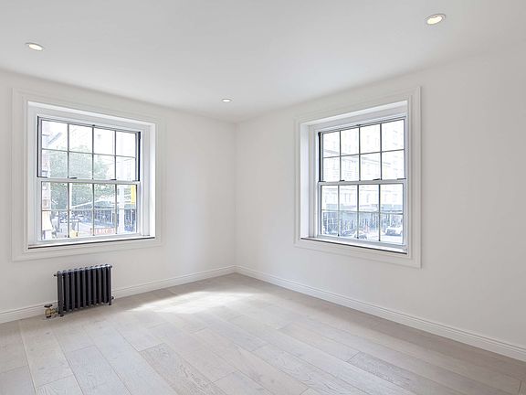 3rd image of 115 Henry St APT 3G