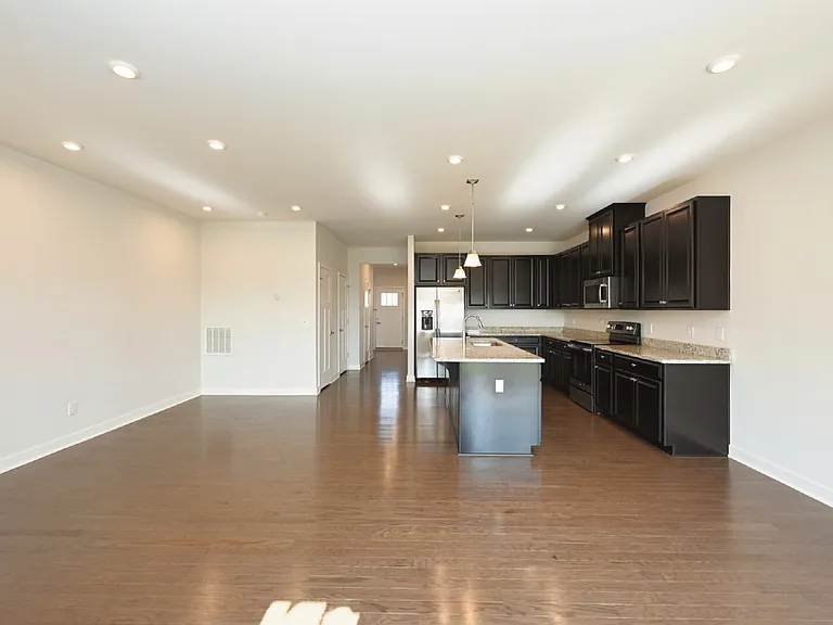 266 Dartmoor Pl — Photo 24