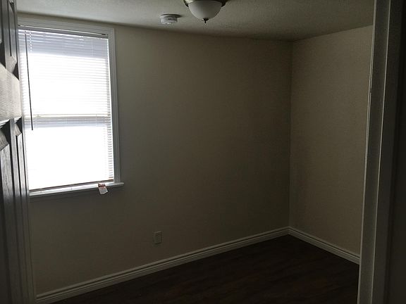 3rd image of 3181 35th Ave