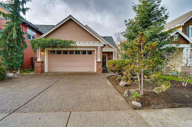 1st image of 1635 NE Glen Ellen Dr