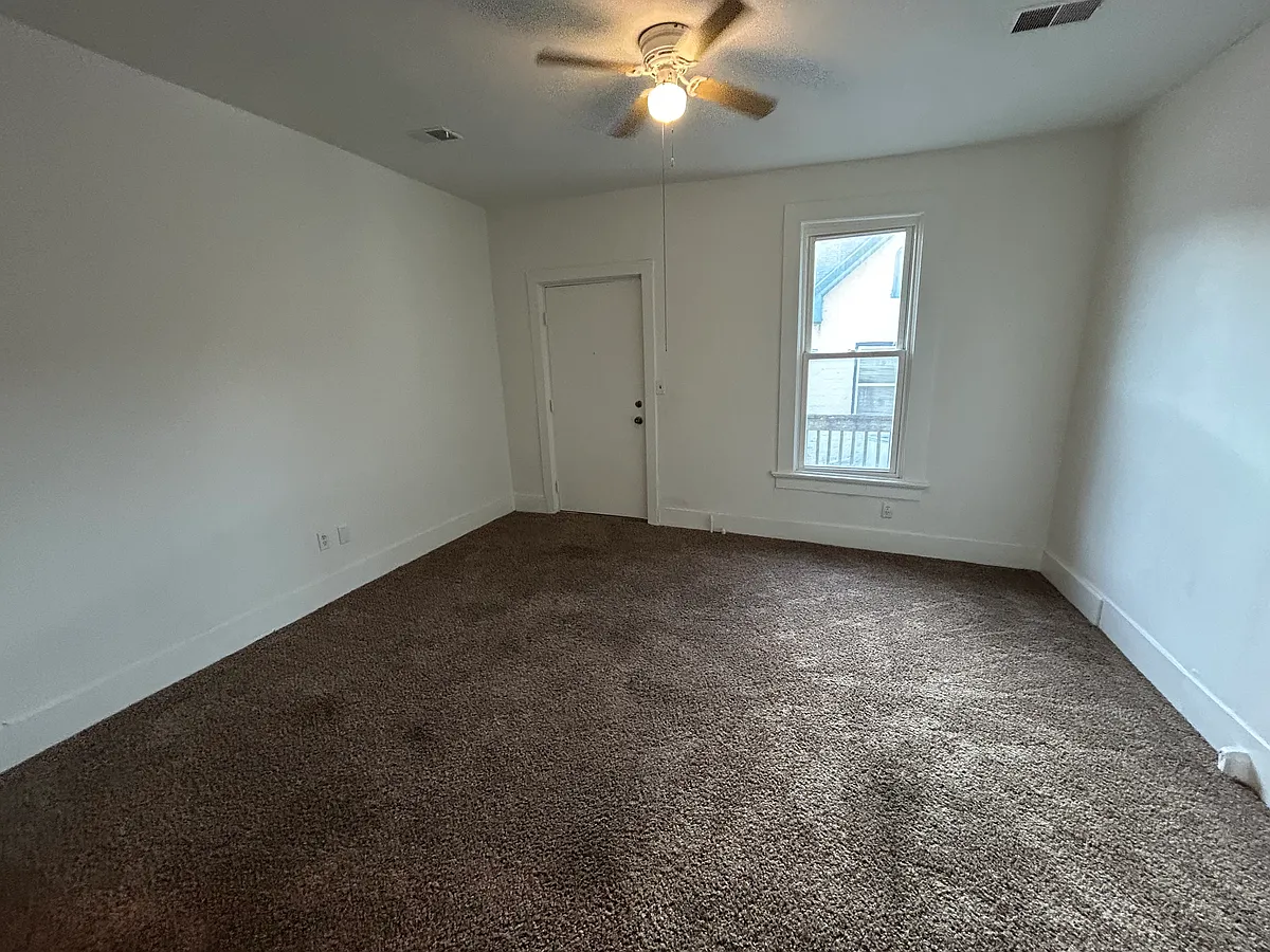 Building Photo - 307 Chandler Ave #D