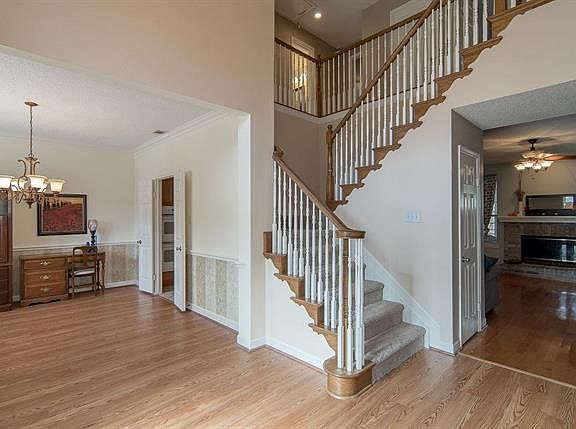 2nd image of 4229 Dottie Dr