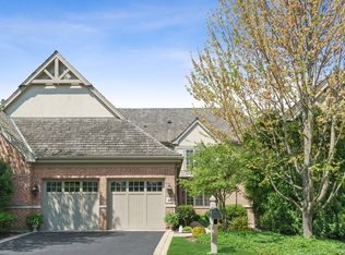 406 Fox Meadow Dr, Northfield, IL