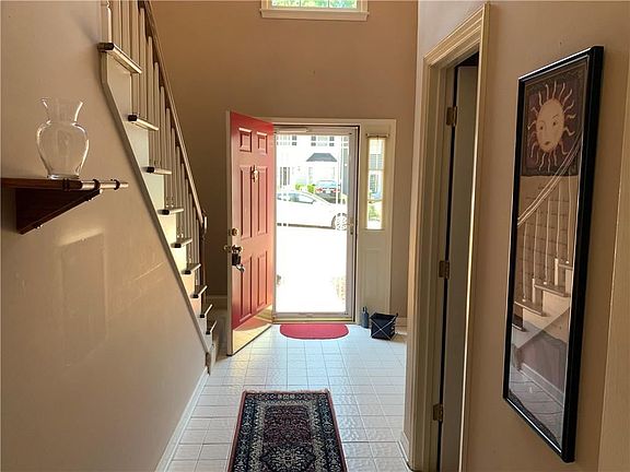 3rd image of 527 Salem Woods Dr SE