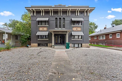 2248 Jefferson Ave Photo 1