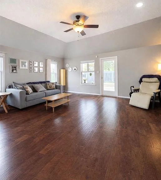 1052 Hot Spring Valley — Photo 10