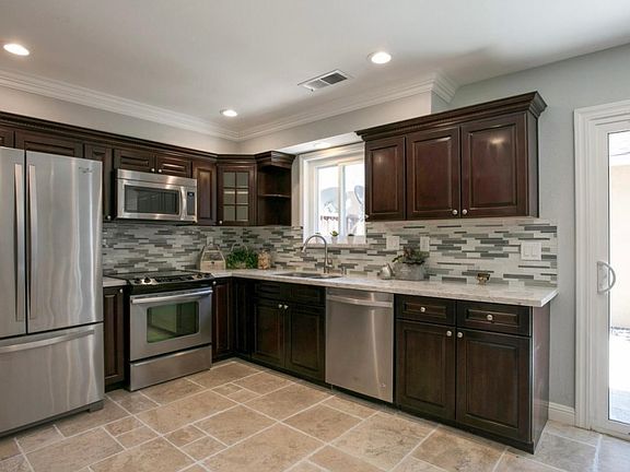 2nd image of 1657 Cedarcreek Ct