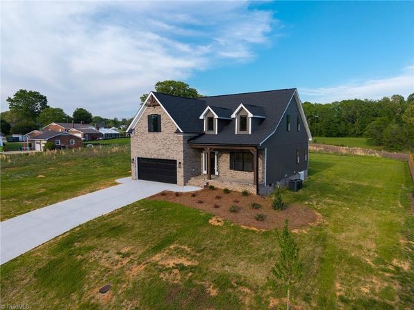 377 Lenalan Dr, Lexington, NC 27295