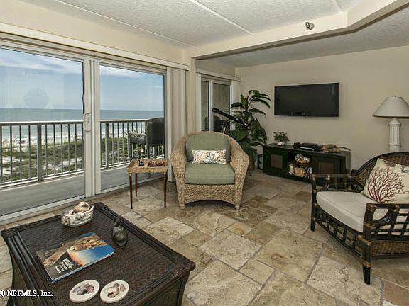 5th image of 10 N 11th Ave #306