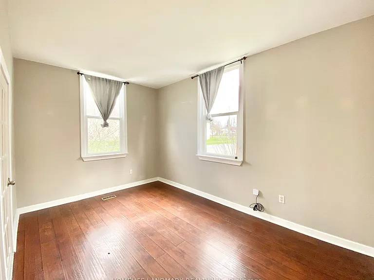 140 Vale Ave — Photo 7