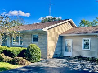 911 W Main St, Carmi, IL 62821