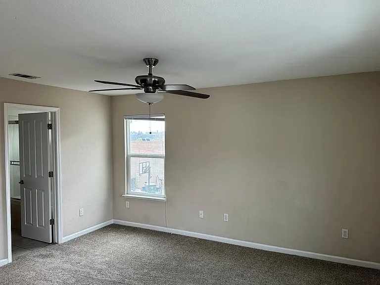 1311 Gianna Ln — Photo 15