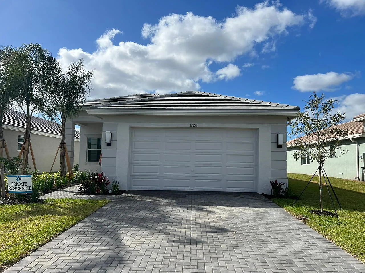 3 bed, 2.5 bath, 2254 sqft, $3,800 — Photo 3