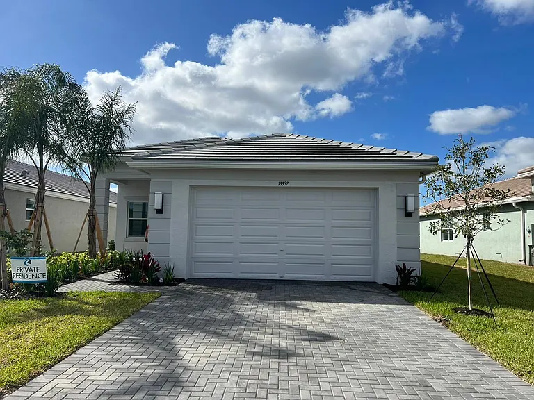 13352 SW River Rock Rd — Photo 3