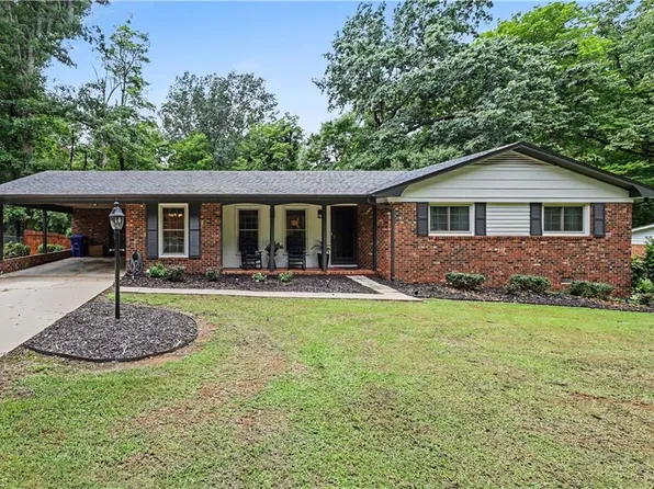 578 Eastwood Dr, Asheboro, NC 27205