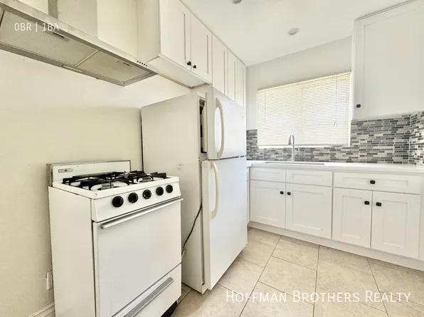 1209 S La Cienega Blvd, Los Angeles, CA 90035