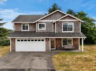 1065 Picture Pl, Gearhart, OR 97138