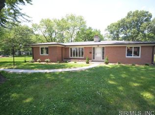 5 Cresthaven Dr, Belleville, IL