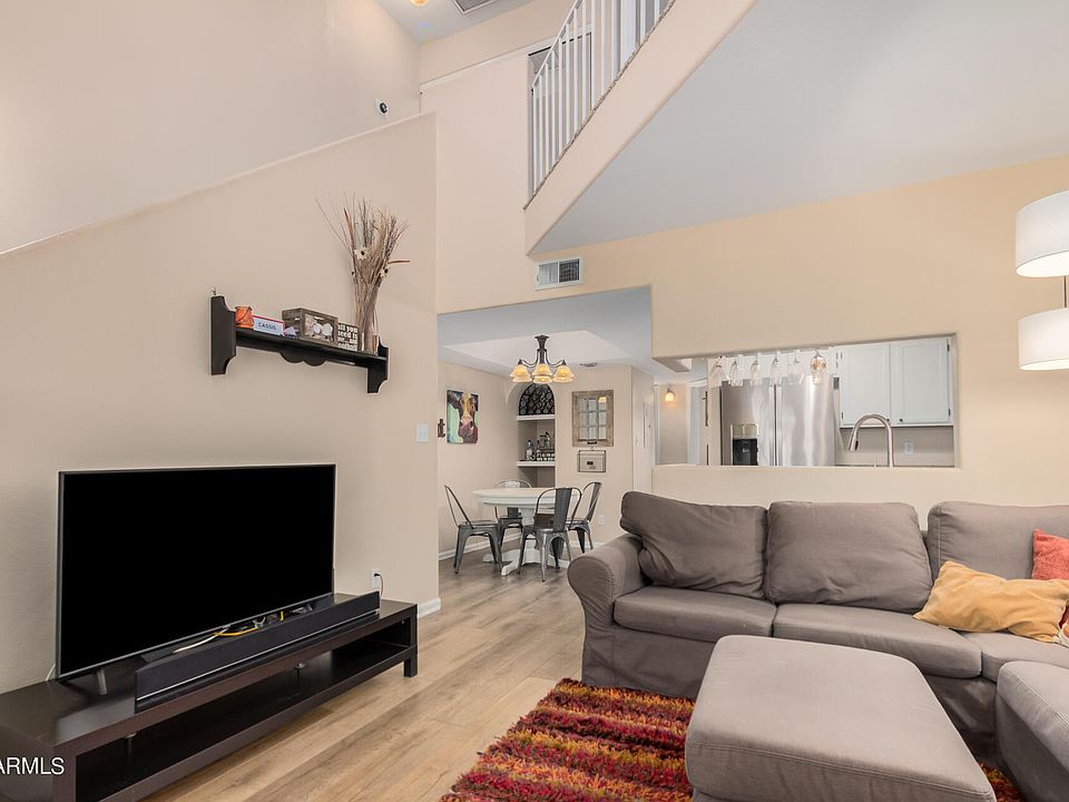 1st image of 1025 E HIGHLAND Avenue #34