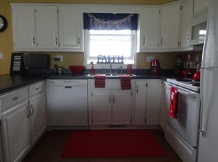 402 N Findlay St, Haskins, OH 43525