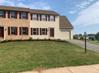 121 Greenfield St, Manchester, PA 17345
