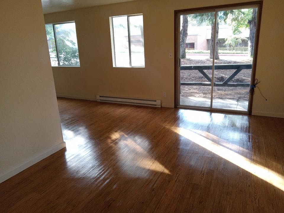 1st image of 182 Molly St #16