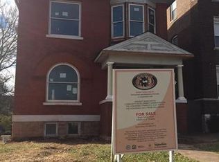 5352 Page Blvd, Saint Louis, MO 63112